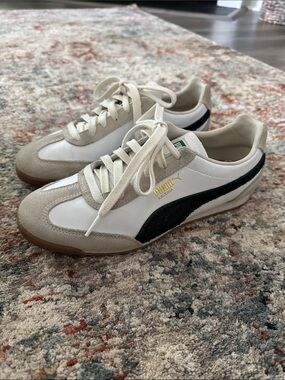 Puma White, Beige & Black Retro Runner Sneakers
